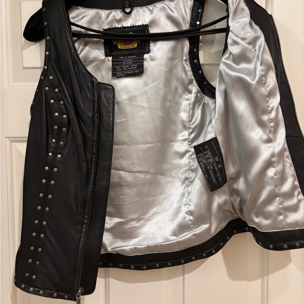 Vintage Harley Davidson Black Leather fancy ✨silver  Studded ✨Vest -XS-Zip front - Picture 9 of 16